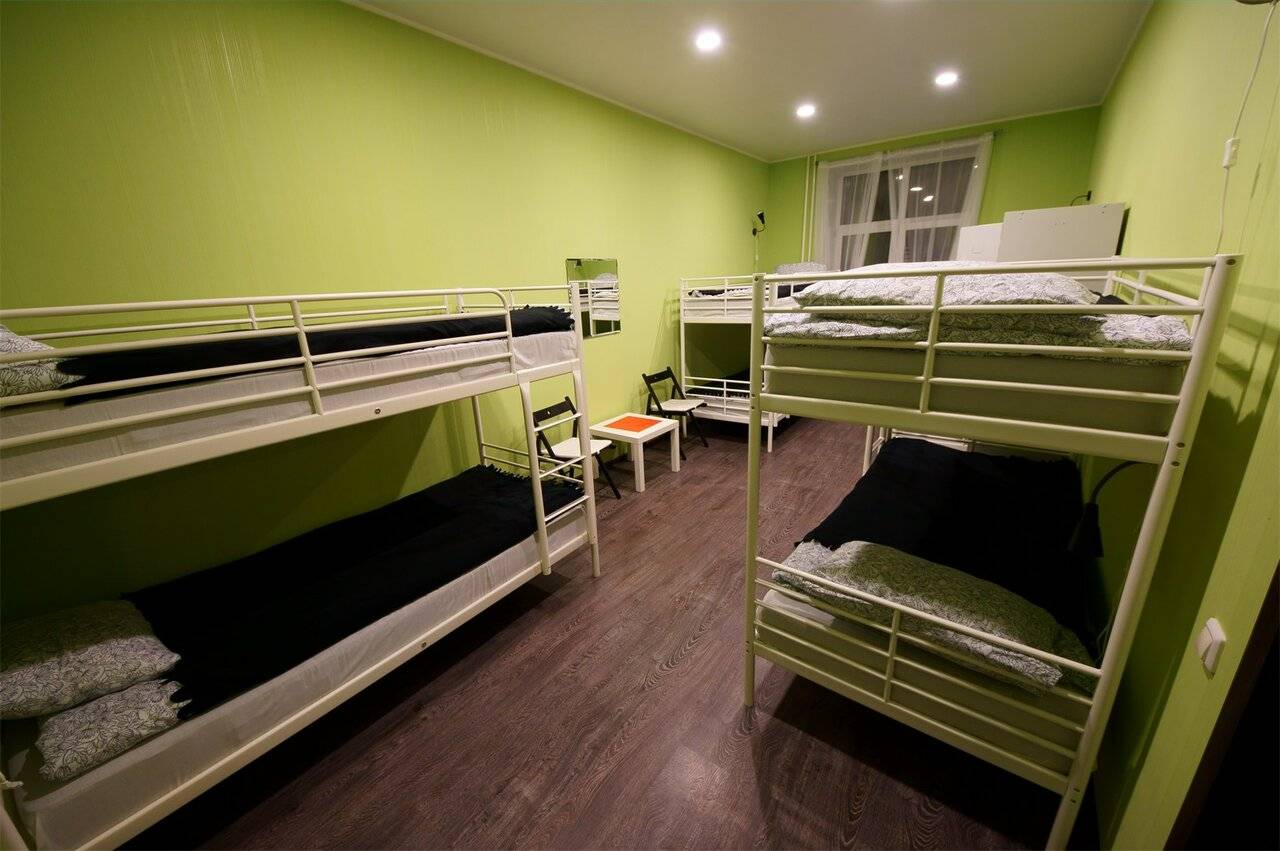 Место в 8-местной комнате для мужчин